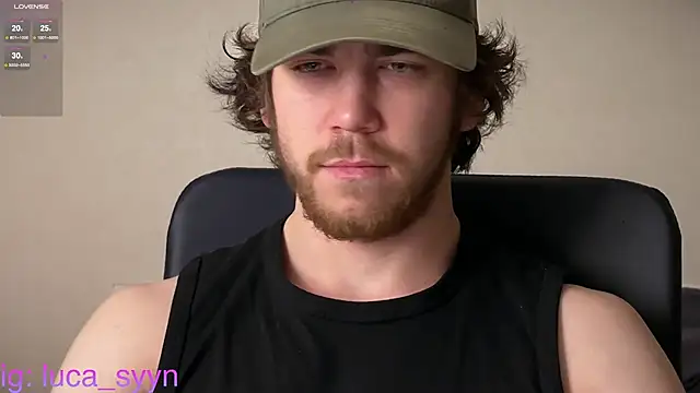 Snapshot of luca_syn chatting on 15, 11, 2025 luca syn online show from 15, 11, 2025