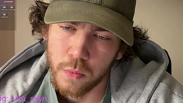 Snapshot of luca_syn chatting on 16, 11, 2025 luca syn online show from 16, 11, 2025