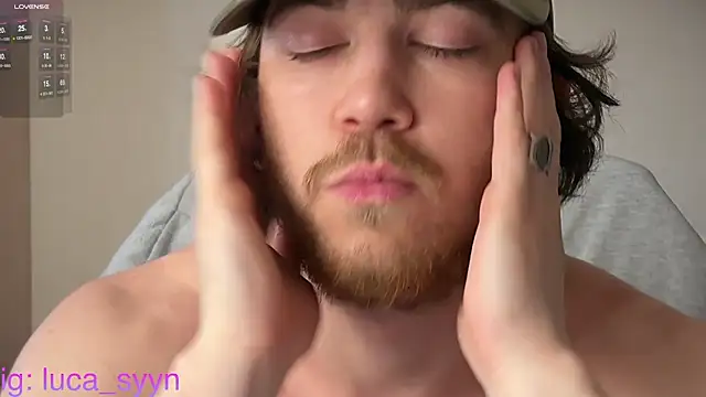 Snapshot of luca_syn chatting on 20, 11, 2025 luca syn online show from 20, 11, 2025