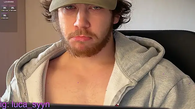 Snapshot of luca_syn chatting on 21, 11, 2025 luca syn online show from 21, 11, 2025