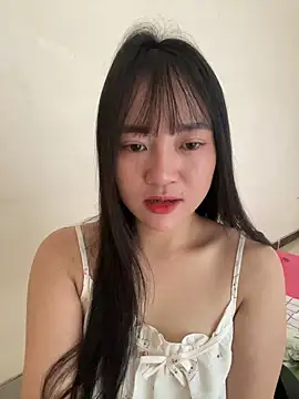 Snapshot of Be_xinh chatting on 31, 10, 2025 Be xinh online show from 31, 10, 2025