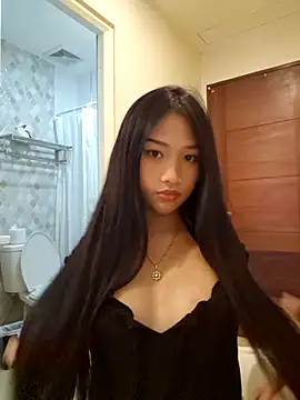 Snapshot of Bunny72772 chatting on 11, 11, 2025 Bunny72772 online show from 11, 11, 2025