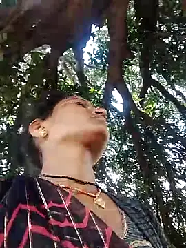 Snapshot of Pooja6060 chatting on 4, 10, 2025 Pooja6060 online show from 4, 10, 2025