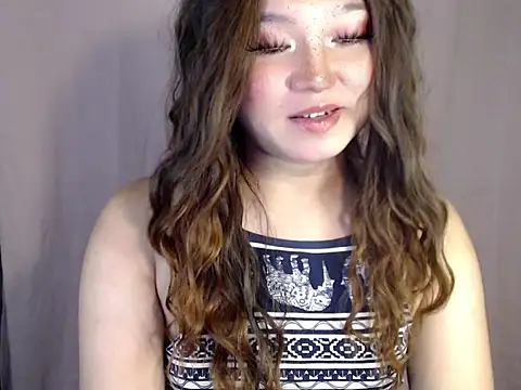 Snapshot of Eyes-on-me chatting on 25, 11, 2025 Eyes-on-me online show from 25, 11, 2025