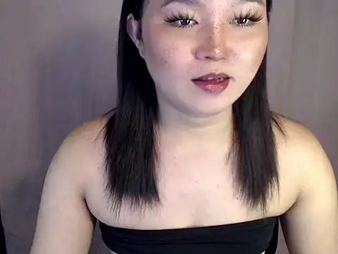Snapshot of Eyes-on-me chatting on 3, 12, 2025 Eyes-on-me online show from 3, 12, 2025
