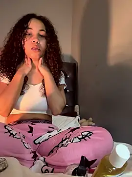 Snapshot of OliviaAshhh chatting on 9, 1, 2026 OliviaAshhh online show from 9, 1, 2026