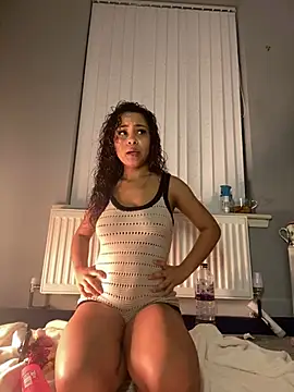 Snapshot of OliviaAshhh chatting on 19, 2, 2026 OliviaAshhh online show from 19, 2, 2026