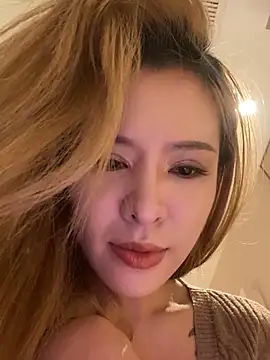 miumiu-66 online show from 15, 10, 2025