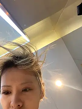 miumiu-66 online show from 26, 10, 2025