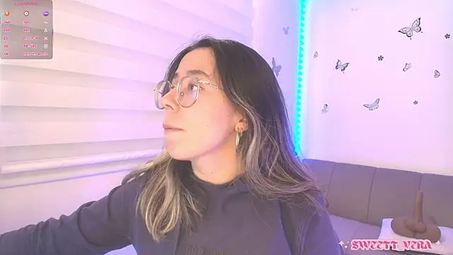 Snapshot of sweettvera chatting on 7, 7, 2026 sweettvera online show from 7, 7, 2026