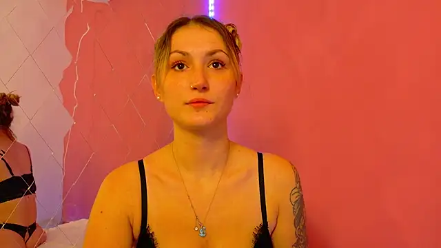 Anaayss  online show from 20, 10, 2025