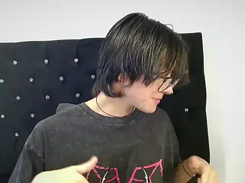 Snapshot of Matti_Mendez_ chatting on 13, 7, 2026 Matti Mendez online show from 13, 7, 2026