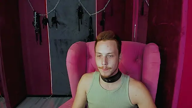 LeoMooree online show from 8, 10, 2025