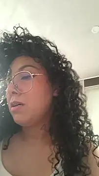 Snapshot of LondonHilton chatting on 1, 3, 2026 LondonHilton online show from 1, 3, 2026