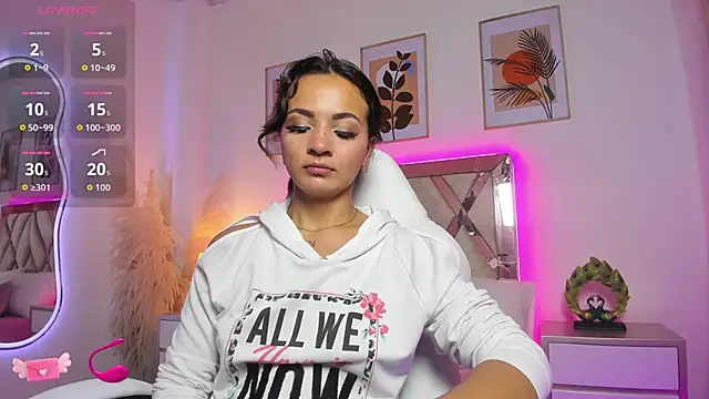 Snapshot of akira_09_ chatting on 8, 11, 2025 akira 09 online show from 8, 11, 2025