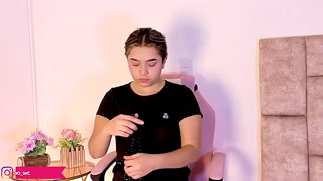 LunaOcampo  online show from 16, 11, 2025