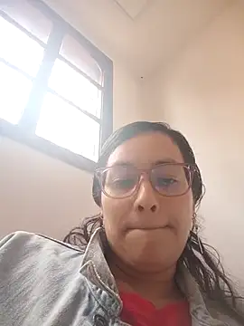 Michell Monet online show from 8, 4, 2026