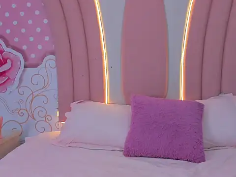 SofiaaBigBoobs online show from 22, 11, 2025