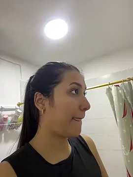 IsabellaJoness  online show from 6, 11, 2025