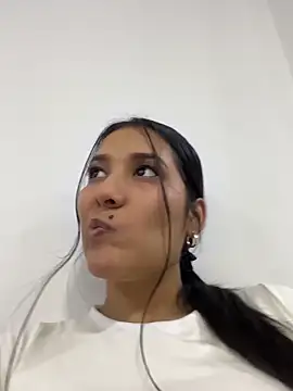 IsabellaJoness  online show from 21, 2, 2026