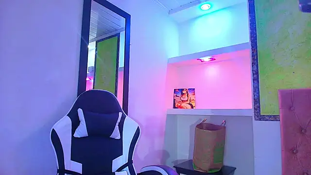 Snapshot of lala_clark chatting on 29, 9, 2025 lala clark online show from 29, 9, 2025