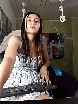 Snapshot of lala_clark chatting on 16, 11, 2025 lala clark online show from 16, 11, 2025