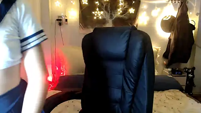 EllieYoon online show from 4, 10, 2025