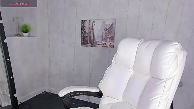 Berta Kelly online show from 5, 12, 2025