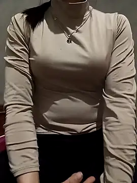 Lover-loverxx online show from 5, 12, 2025