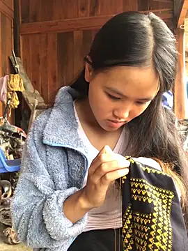 Snapshot of Mai_lovely chatting on 27, 10, 2025 Mai lovely online show from 27, 10, 2025