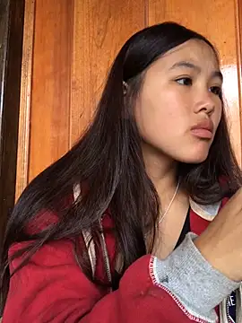 Snapshot of Mai_lovely chatting on 9, 11, 2025 Mai lovely online show from 9, 11, 2025