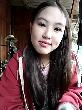 Snapshot of Mai_lovely chatting on 18, 11, 2025 Mai lovely online show from 18, 11, 2025