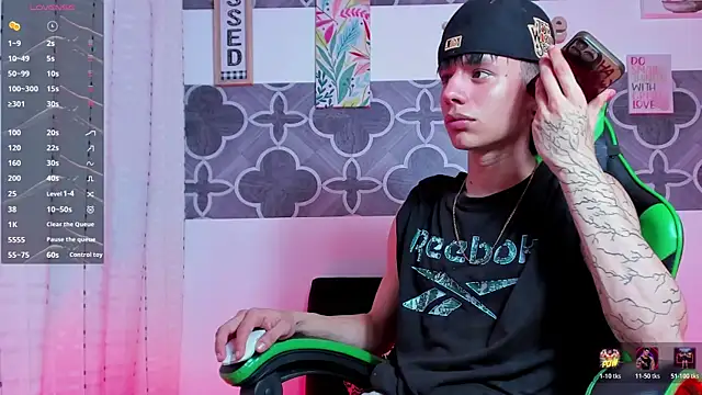 Skinny batman online show from 20, 12, 2025