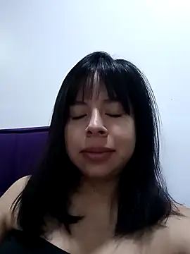 Snapshot of Emma_Rich3 chatting on 9, 10, 2025 Emma Rich3 online show from 9, 10, 2025