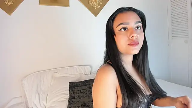 CharlottePetitte online show from 22, 10, 2025