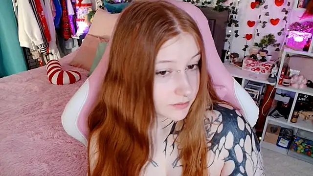 Ayla Hicks online show from 11, 4, 2026