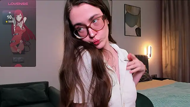 bellacatlovesmeat online show from 1, 10, 2025