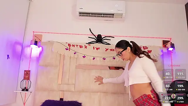 emily  walker online show from 23, 10, 2025