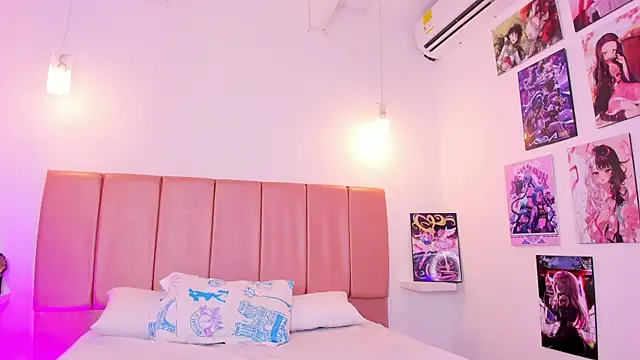 Snapshot of emily__walker chatting on 2, 3, 2026 emily walker online show from 2, 3, 2026