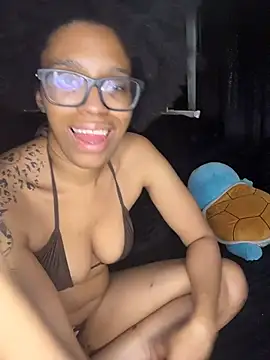 Snapshot of YeahhhitsBreezy chatting on 4, 7, 2026 YeahhhitsBreezy online show from 4, 7, 2026