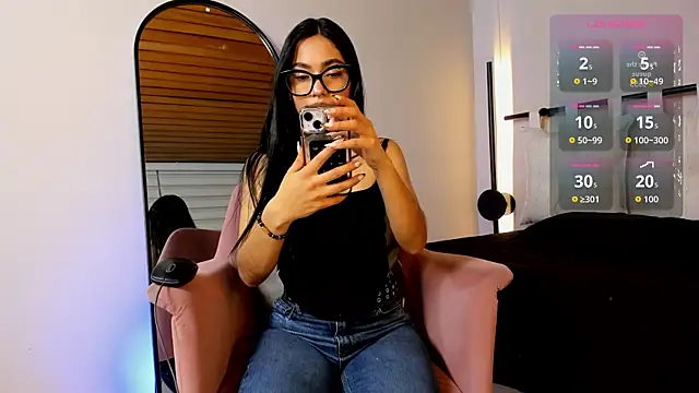 Snapshot of cherry_bunnyx chatting on 29, 11, 2025 cherry bunnyx online show from 29, 11, 2025