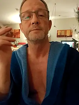 Snapshot of TommyTom76 chatting on 7, 2, 2026 TommyTom76 online show from 7, 2, 2026