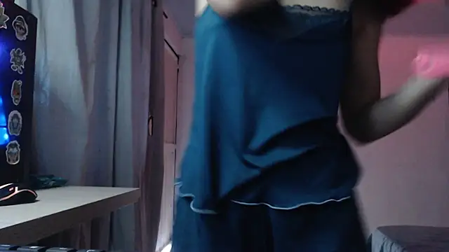 LittleCheerry69 online show from 15, 12, 2025