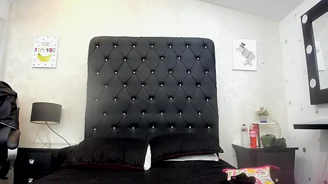 Snapshot of alana_johnson_0 chatting on 22, 4, 2026 alana johnson 0 online show from 22, 4, 2026