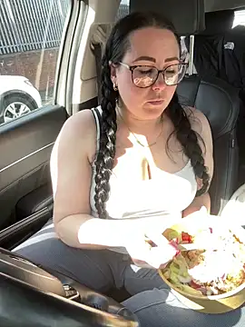 Ruby-Black online show from 8, 4, 2026