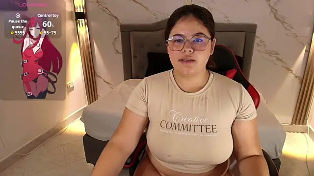 Nina Rouge7 online show from 8, 10, 2025