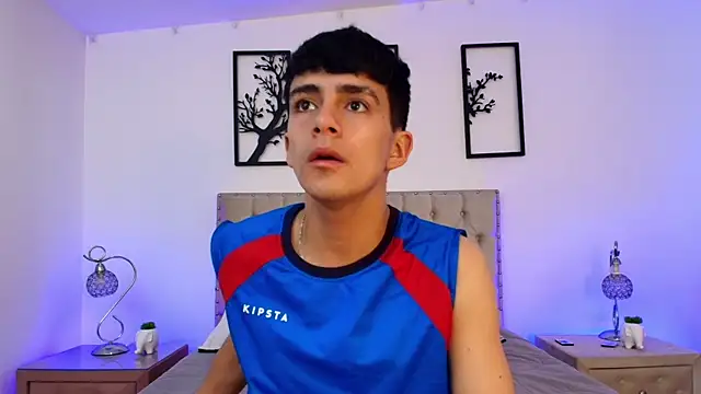 Snapshot of Axel_Draven chatting on 3, 10, 2025 Axel Draven online show from 3, 10, 2025