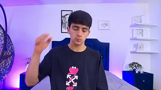 Snapshot of Axel_Draven chatting on 15, 10, 2025 Axel Draven online show from 15, 10, 2025