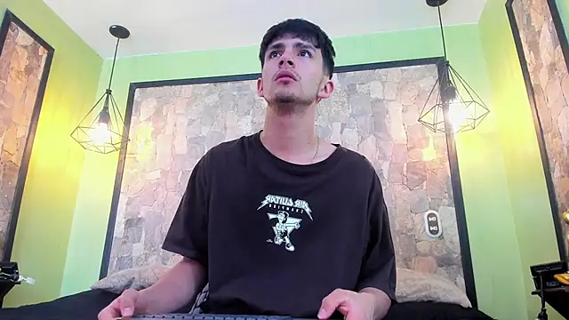 Snapshot of Axel_Draven chatting on 30, 10, 2025 Axel Draven online show from 30, 10, 2025