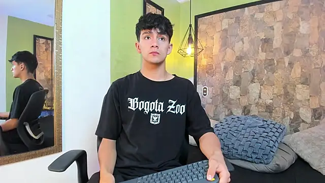 Snapshot of Axel_Draven chatting on 15, 11, 2025 Axel Draven online show from 15, 11, 2025